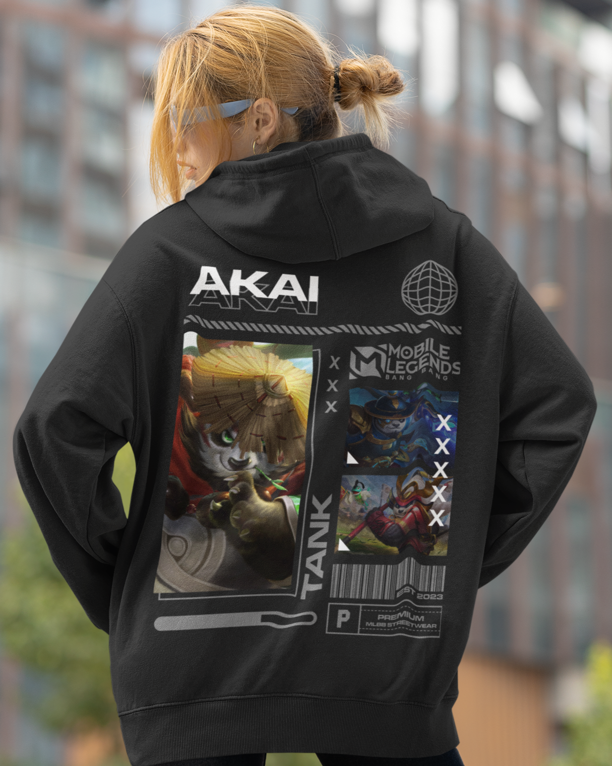 Akai Hoodie